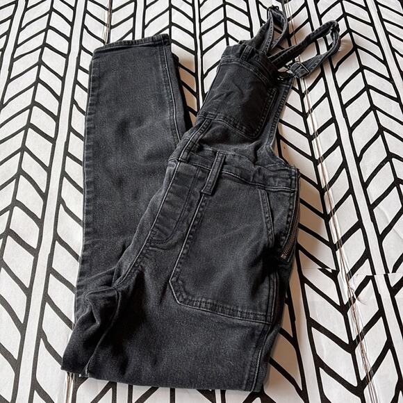 Madewell washed black skinny overalls size XS - Picture 3 of 5
